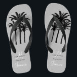 Custom Mens Beach Wedding Flip Flops<br><div class="desc">Ein großes Willkommensgeschenk für Ihre männlichen Gäste. Bieten Sie Ihren Gästen für die Strandzeremonie Schuhe an. Elke Clarke © Custom Monogram Travel Wedding Flip Flops für Beach Hochzeiten. Passen Sie Ihre Namen, das Datum, das Monogramm, den verheirateten Vornamen und das Ziel an. Entspricht der personalisierten Hochzeitsstrandtasche in unserem Geschäft, mit...</div>