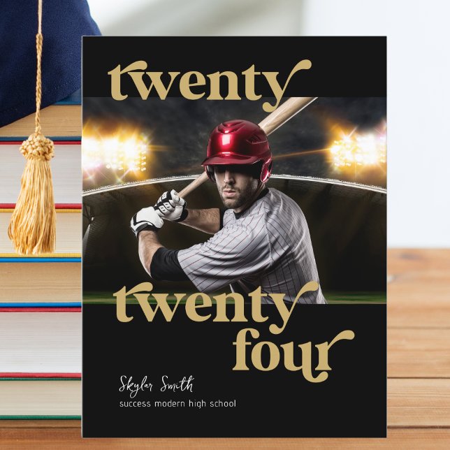 Custom Modern Class of 2024 Foto Abschluss Postkarte (Graduation Class of 2024 Photo Announcement. Sure to be a hit out of the park with your graduate. )