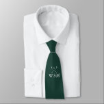 Custom Monogram Golf Clubs Emerald Green Golf Krawatte<br><div class="desc">Personalisieren Sie das Monogramm in klassischer Typografie,  um ein einzigartiges Golfgeschenk zu schaffen und für jeden Golfer zu behalten. Entwickelt von Thisisnotme©</div>