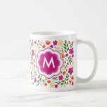 Custom Monogram Hübsch Colorful Girl Floral Tasse<br><div class="desc">Passen Sie diese Hübsche Monogramm-Tasse mit einem originalen,  hellrosa,  orangefarbenen und gelben Sommerblumenmuster und grünen Blätter an. Niedliches Sommerdesign.</div>