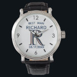 Custom Monogram Name Trauzeuge Gfit Wedding Armbanduhr<br><div class="desc">Diese einzigartige Uhr ist als Geschenk für Ihren Trauzeuge konzipiert. Enthält das Monogramm / Initial; Vorname und Datum der Hochzeit. Es gibt sogar eine einzigartige Anordnung des Monogramms - sehen Sie genau hin und Sie werden drei Farben sehen, was ihm das Gefühl der Tiefe gibt. Ein besonderes Dankeschön für die...</div>