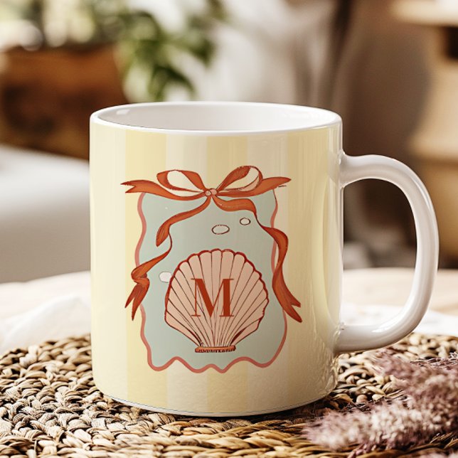 Custom Monogram Retro Coastell Seashell Kaffeetasse (Von Creator hochgeladen)