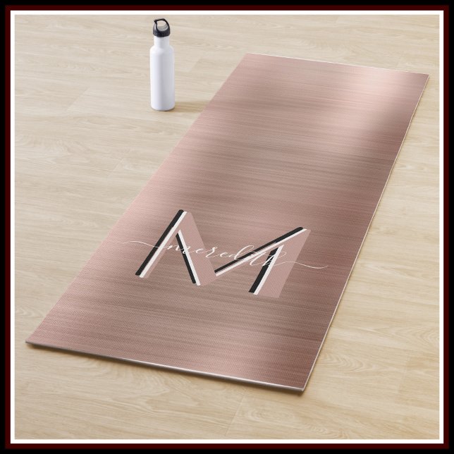 Custom Monogram Rose Gold Brushed Metallic Script Yogamatte (Von Creator hochgeladen)