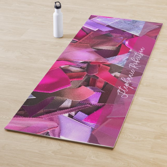 Custom Name Abstract 3D Effect Pink Red Ribbon  Yogamatte (Beispiel)