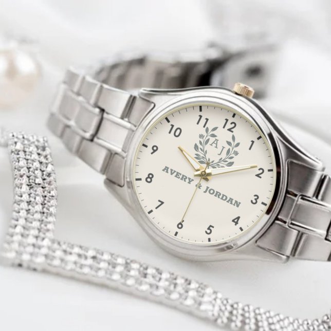 Custom Name Botanical Monogram Romantic Gift Armbanduhr (Von Creator hochgeladen)