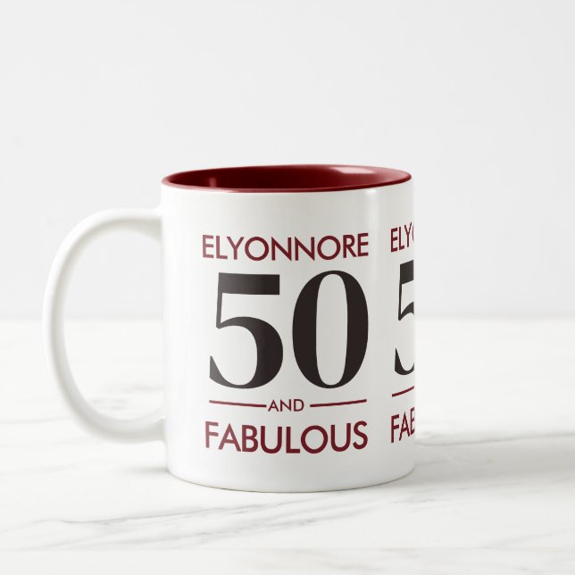 Custom Name Modern 50 And Fabulous Cherry Wine  Zweifarbige Tasse (Links)