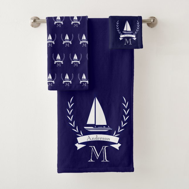 Custom Nautical Sailboat Bad Ocean Navy Blue Badhandtuch Set (Insitu)