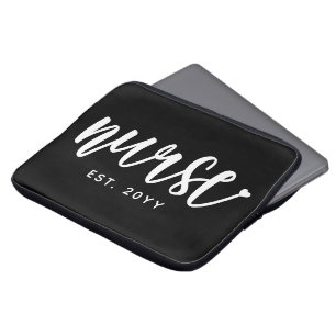 Custom Nurse Est Typografy Nurse RN Abschluss Laptopschutzhülle
