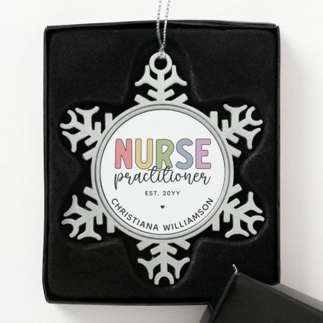 Custom Nurse Practitioner NP Nurse Abschluss Schneeflocken Zinn-Ornament (Box)