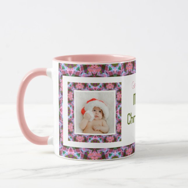 Custom Oma's rosa Frohe Weihnachts-Foto Tea Tasse (Links)