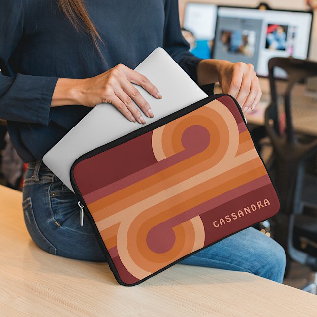 Custom Orange Dark Maroon Red Retro Art Muster Laptopschutzhülle (Von Creator hochgeladen)