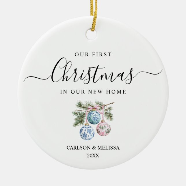 Custom Our First Christmas Chinoiserie Bauble Keramik Ornament (Vorne)