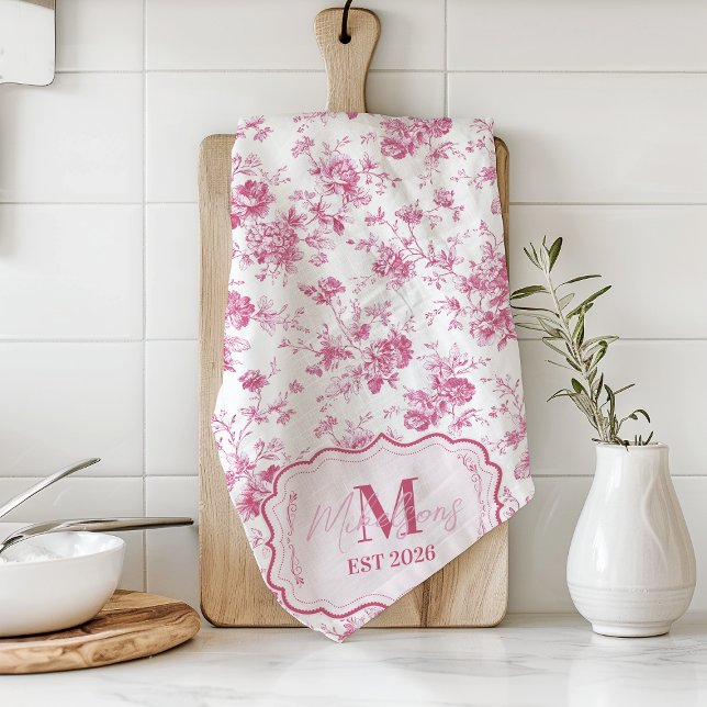 Custom Pink Toile Floral Monogram Geschirrtuch (Von Creator hochgeladen)