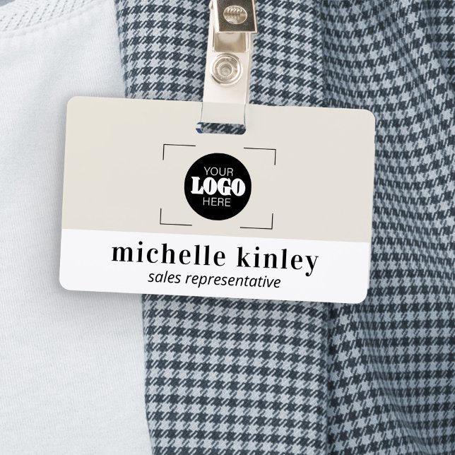 Custom plastic name badge logo QR code ID badge Ausweis (Von Creator hochgeladen)
