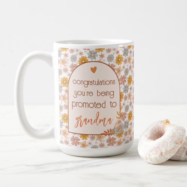 Custom Pregnancy Reveal Geschenk Boho Floral Kaffeetasse (Mit Donut)