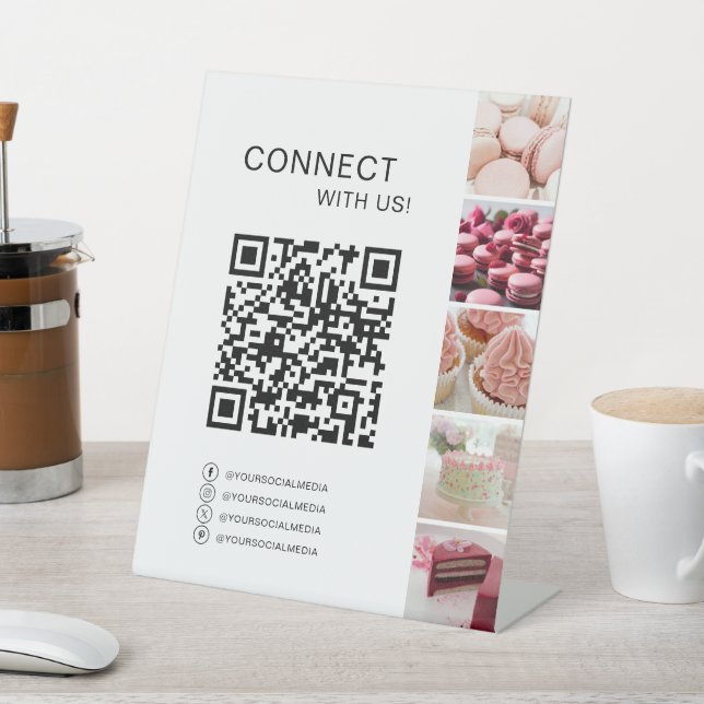 Custom QR Code Social Media Icons Bakery Sockelschild (In SItu)