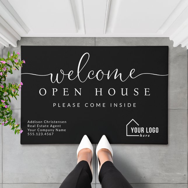 Custom Real Anwesen Welcome Open House Fußmatte (Shown on a 24" x 36" doormat)