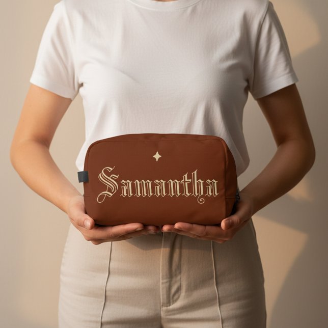 Custom Red Brown Toiletry Bag for Mom or Teacher Waschbeutel (Cute Personalized Toiletry Bag – Birthday or Graduation Gift for Her, Mom, Teacher or Daughter)