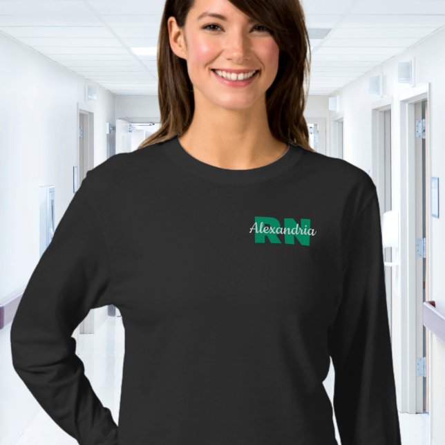 Custom RN Credentials with Name T-Shirt (Von Creator hochgeladen)