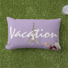 Custom Trendy Eiffel tower on vacation Purple chic Kissen Für Draußen