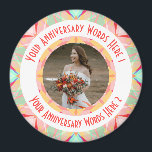 Custom Wedding Anniversary Rosa Foto Gruß Magnet<br><div class="desc">Gewohnter Hochzeitstag Star Rosa Grün Pfirsich Orange Turquoise Foto Gruß Zierdekoration Foto Gruß Magnet Dekoration Geschenke. Mit diesem hübsch hellgrünen, pastellrosa, hellorangefarbenen, fröhlich roten, hübschen Pfirsich und dem türkisfarbenen, geometrischen Kunststar-Magneten dekorieren Sie Ihre Zuhause- oder Kochecke zum Jubiläum. Geben Sie Ihrem Zuhause-Interieur ein maximalistisches, fröhliches, warmes Farbglühen. Moderne Dopamin-Dekoration in...</div>