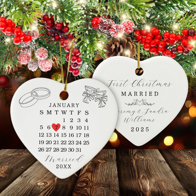 Custom Wedding Date Kalender Herz Weihnachten Keramik Ornament (Custom Wedding Date Calendar Heart Christmas Ceramic Ornament
)