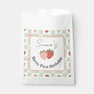 Customisable Strawberry Gingham First Birthday Geschenktütchen