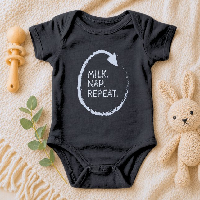 Customizable Phrase Milk. Nap. Repeat. Baby Strampler (Von Creator hochgeladen)