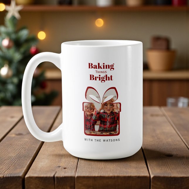 Customizable Red Christmas Photo Mug Kaffeetasse (Von Creator hochgeladen)