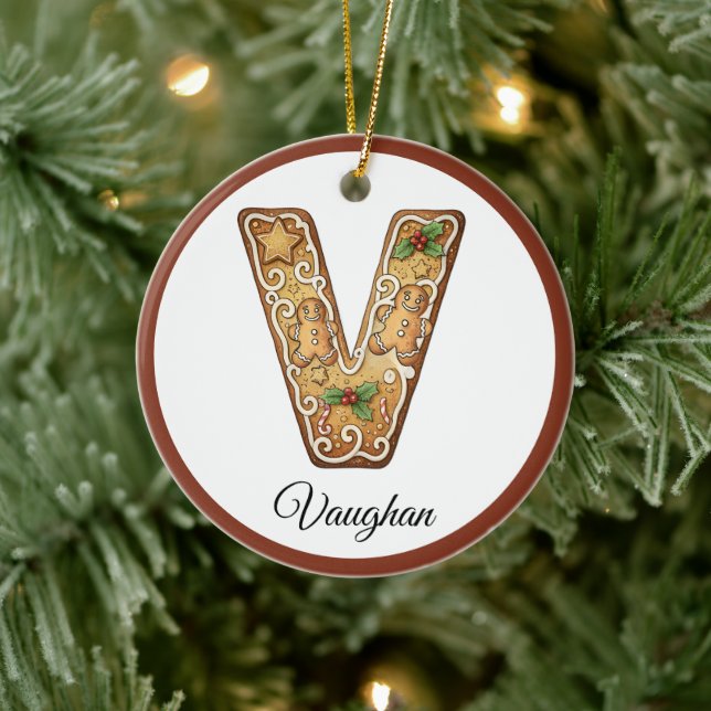 Customize Christmas Gingerbread Letter V Monogram Keramik Ornament (Baum)