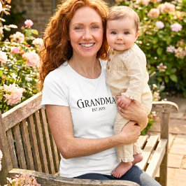Customize New Grandma Name Established 2026 Gift   T-Shirt