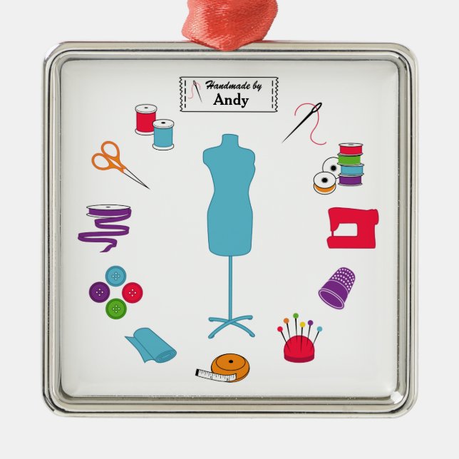 Customize the Label Sew Right Silbernes Ornament (Vorne)