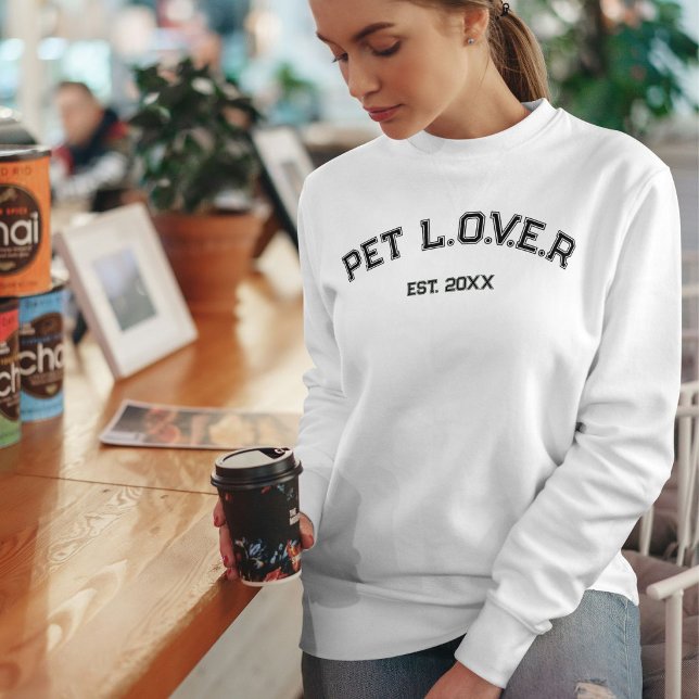 Customized Minimalist Stylish Cute Pet Lover Sweatshirt (Von Creator hochgeladen)