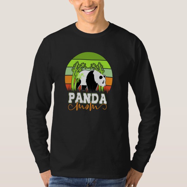 Cute amazing panda mom quote for animal enthusiast T-Shirt (Vorderseite)
