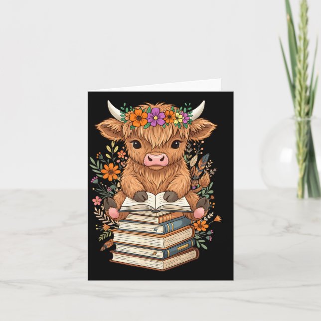 Cute Baby Highland Cow Reading Book Librarian Book Karte (Vorderseite)