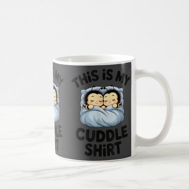 Cute Bees Snuggle This Is My Cuddle  Kaffeetasse (Rechts)