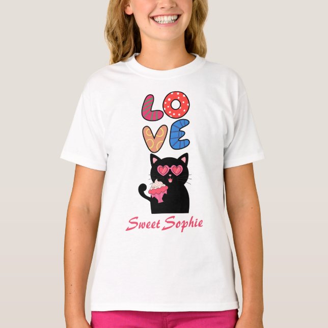 Cute Black Cat with Heart Sunglasses & Cupcake  T-Shirt (Vorderseite)
