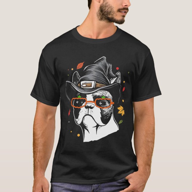 Cute Boston Terrier With Witch Hat Halloween Costu T-Shirt (Vorderseite)