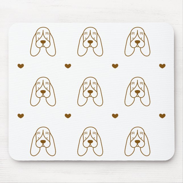 Cute Brown and White Basset Hound Heart Pattern Mousepad (Vorne)