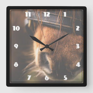 Cute Brown Horse Nose Quadratische Wanduhr