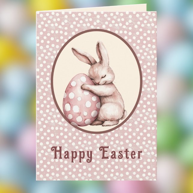 Cute Bunny Hugging Polka Dot Egg Monogram Karte (Von Creator hochgeladen)