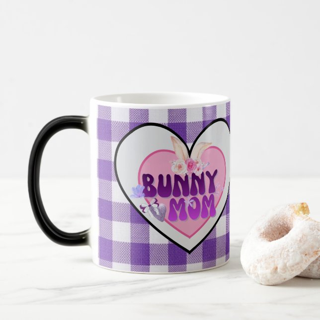 Cute Bunny Mom Coquette Purple Gingham Morphing Mu Verwandlungstasse (Mit Donut)
