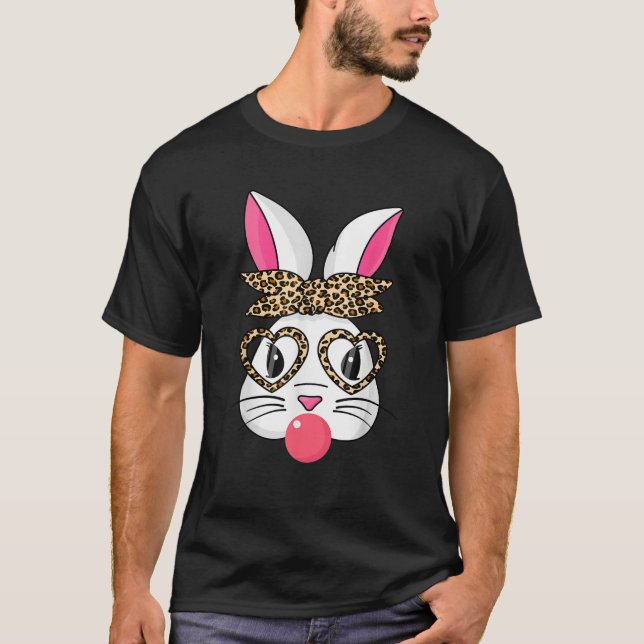 Cute Bunny With Leopard Bandana Heart Glasses East T-Shirt (Vorderseite)