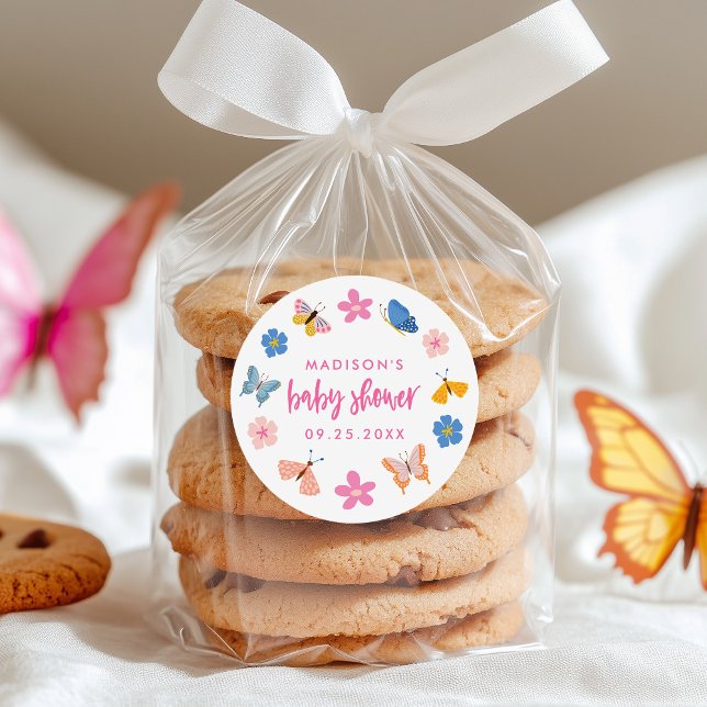 Cute Butterflies Baby Shower Runder Aufkleber (Von Creator hochgeladen)