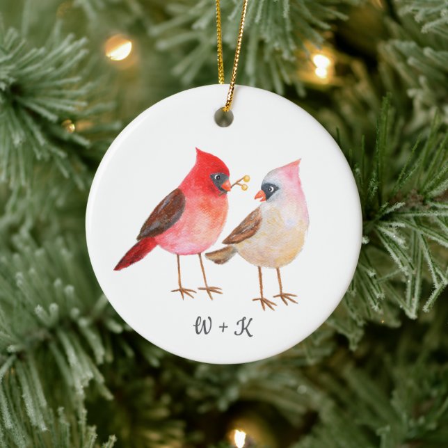 Cute Cardinal Giving Gifts Couple Custom Christmas Keramik Ornament (Baum)