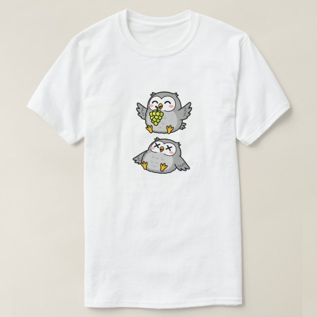 Cute Cartoon Owls Eating Grapes Funny Gray Owl T-Shirt (Design vorne)