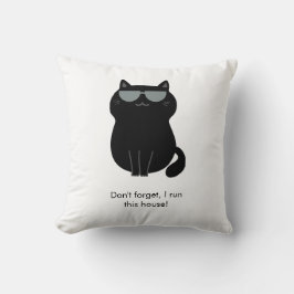 Cute Cat - I run this house now! Kissen