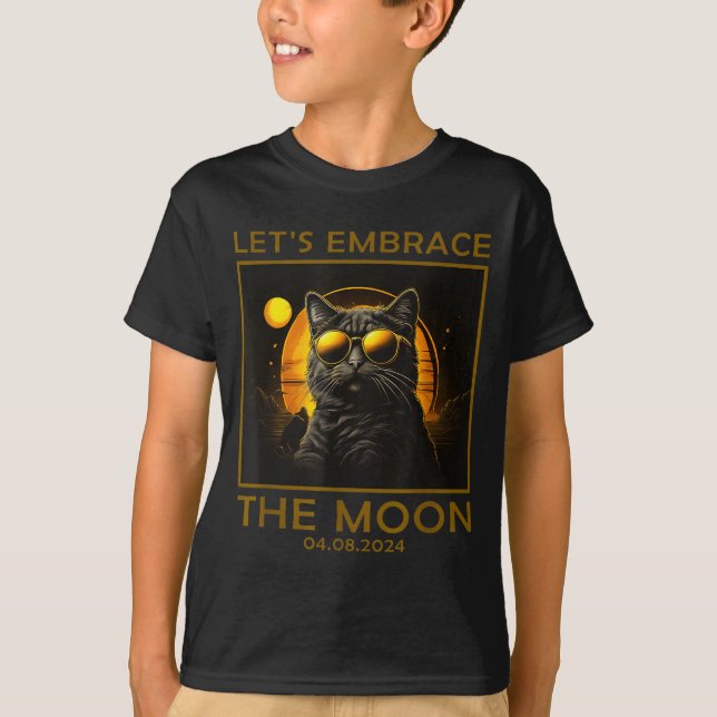 Cute Cat Total Solar Eclipse Embrace T-Shirt (Vorderseite)