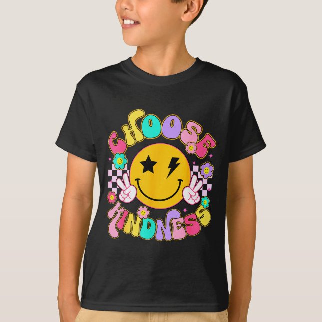 Cute Choose Kindness Groovy Smile Face Insrational T-Shirt (Vorderseite)