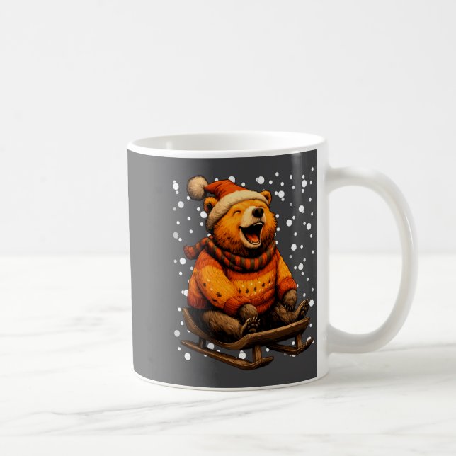 Cute Christmas Bear Sledding In Snow Funny Winter  Kaffeetasse (Rechts)